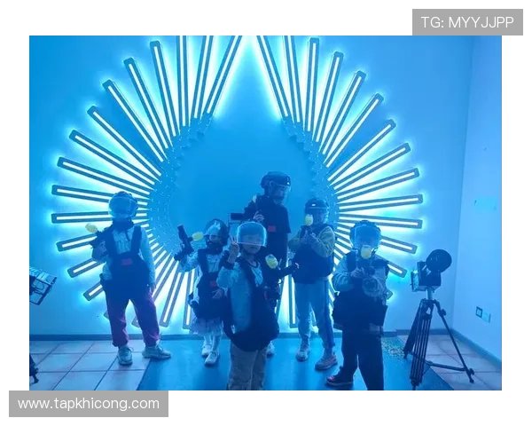 探索真人版手机游戏如何打破传统游戏界限实现真实互动与情感共鸣